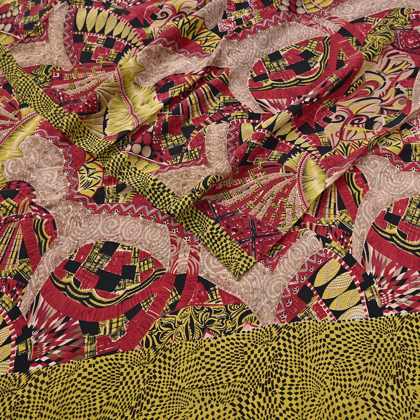 Indian Vintage Sari Black & Red Pure Crepe Silk Printed Sarees 5yd Sewing Floral Soft Craft Fabric Wrap Dress making Crafting Quilting