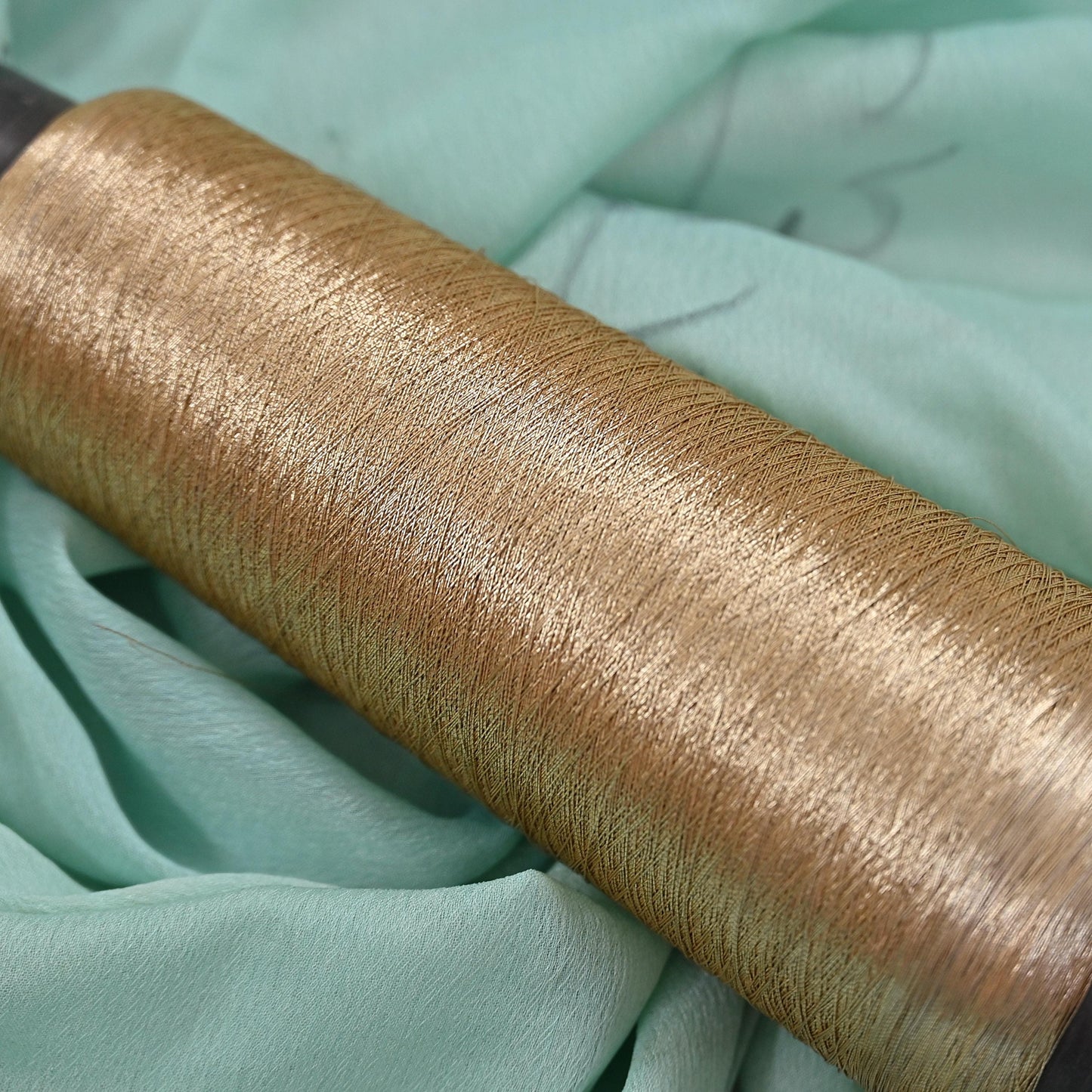 Metallic Zari Thread 2000M Gold Silver Copper Light Gold Embroidery Thread, Indian Zardozi Sewing Thread for Hand Machine Work