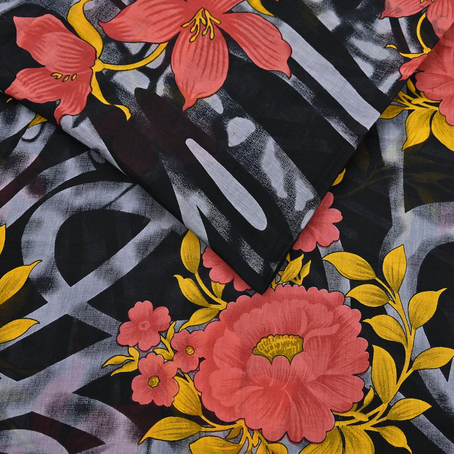 Indian Vintage Sari Gray & Black Printed Pure Cotton Sarees Fabric Floral 5Yd Sarong Wrap Boho Fabric Kimono Soft Dress making Crafting