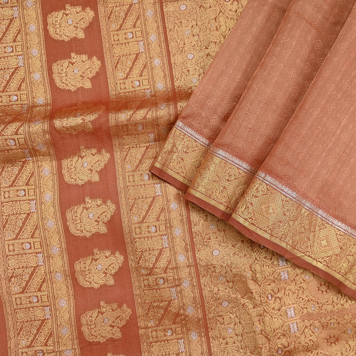 Indian Vintage Sari Peach  Pure Silk Hand Woven Sarees Fabric 5Yd Ethnic Dress Making Crafting Upcycle Quilting Zari Border