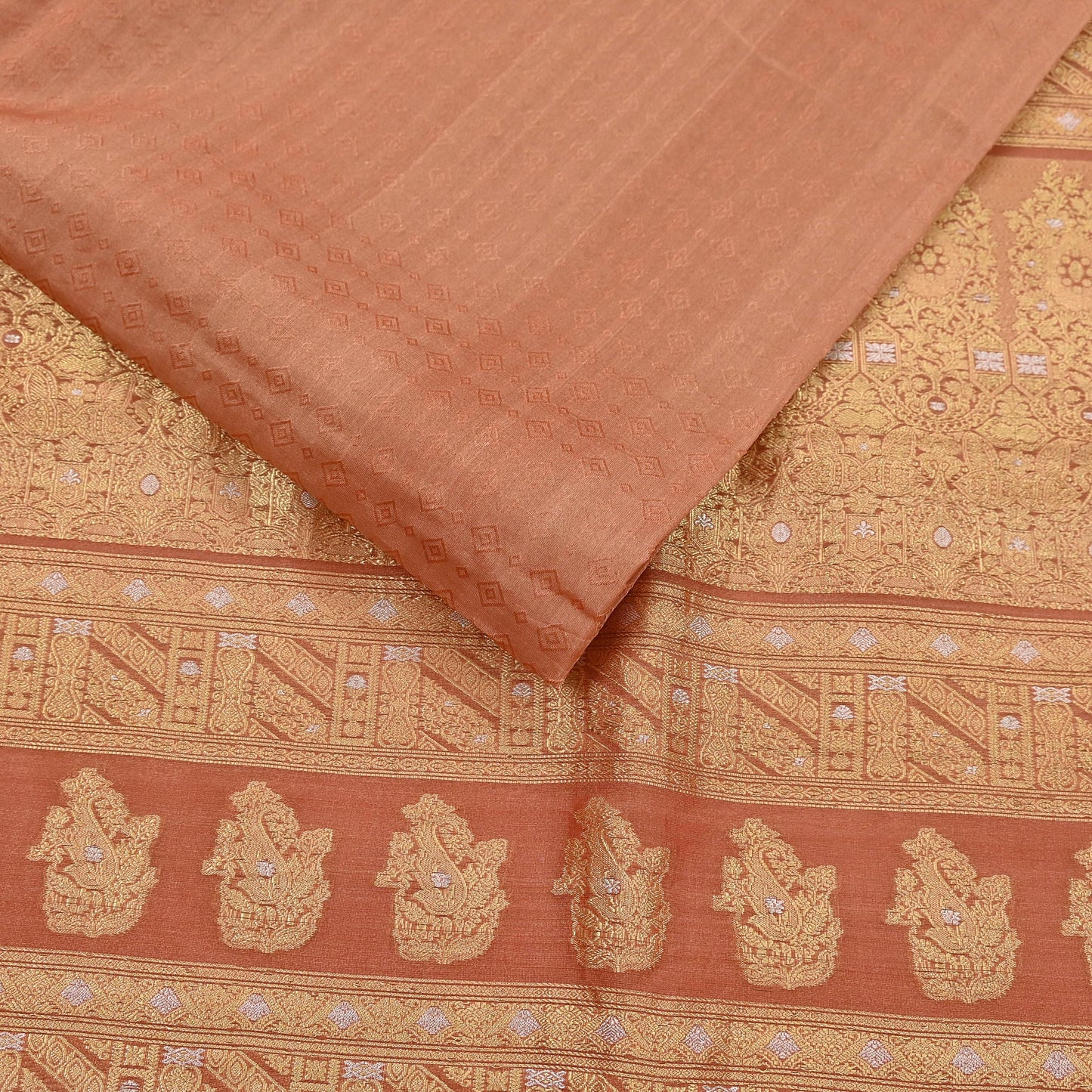 Indian Vintage Sari Peach  Pure Silk Hand Woven Sarees Fabric 5Yd Ethnic Dress Making Crafting Upcycle Quilting Zari Border