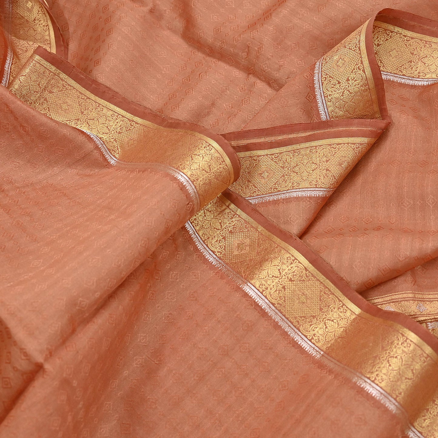 Indian Vintage Sari Peach  Pure Silk Hand Woven Sarees Fabric 5Yd Ethnic Dress Making Crafting Upcycle Quilting Zari Border