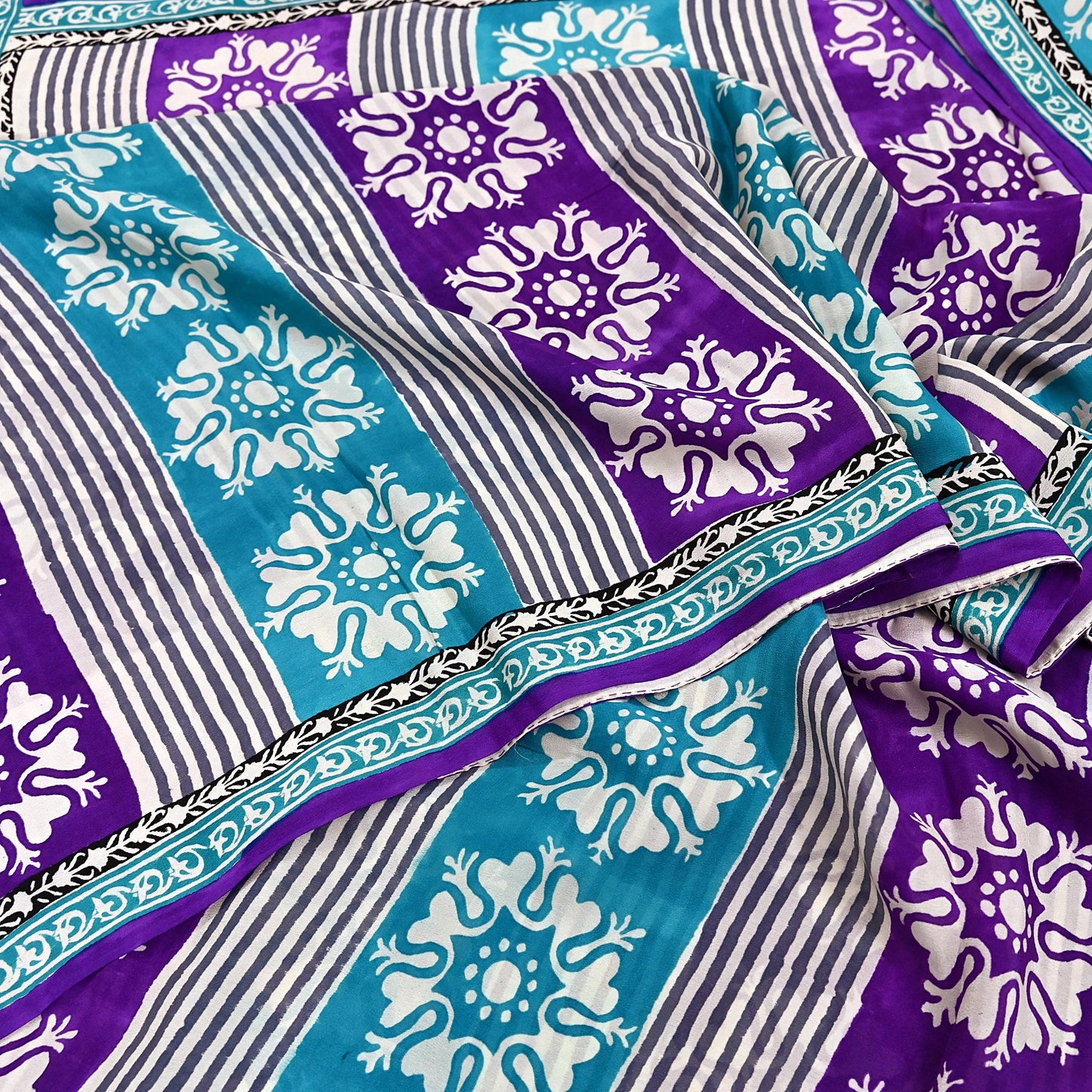 Indian Vintage Purple & blue Pure Crepe Silk Saree Floral Print 5 Yards Soft Sewing Fabric for Dressmaking, Quilting, Crafting Upcycling