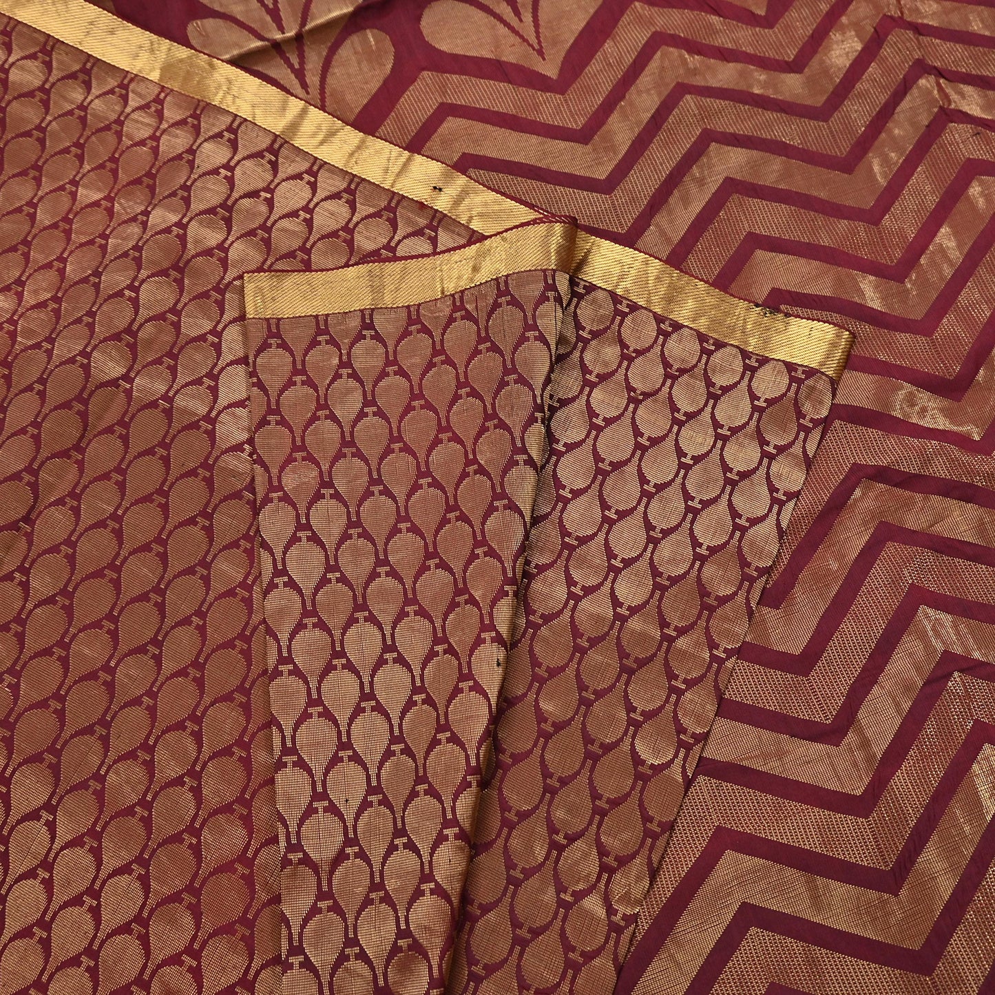 Indian Vintage Heavy Sari Maroon Pure silk Hand Woven Kanjivaram Sarees Fabric 5Yd Ethnic Zari Dress making Crafting Bollywood sari