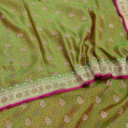 Indian Vintage Sari Green Heavy Pure Satin Silk Woven Banarasi Tanchoi Saree 5Yd Ethnic Craft Fabric Upcycle Bridal Heavy Sarees