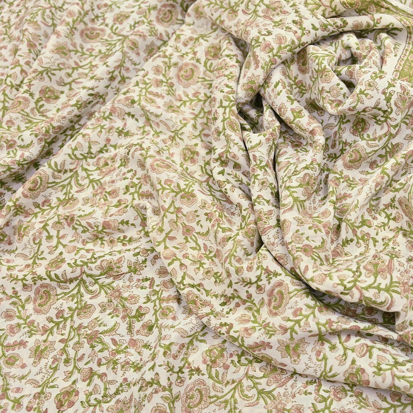 Indian Vintage Ivory & Green Saree Pure Silk Printed Sari 6yd Sewing Craft Fabric Dress Making Soft Crafting Quilting Quilting Upcycle
