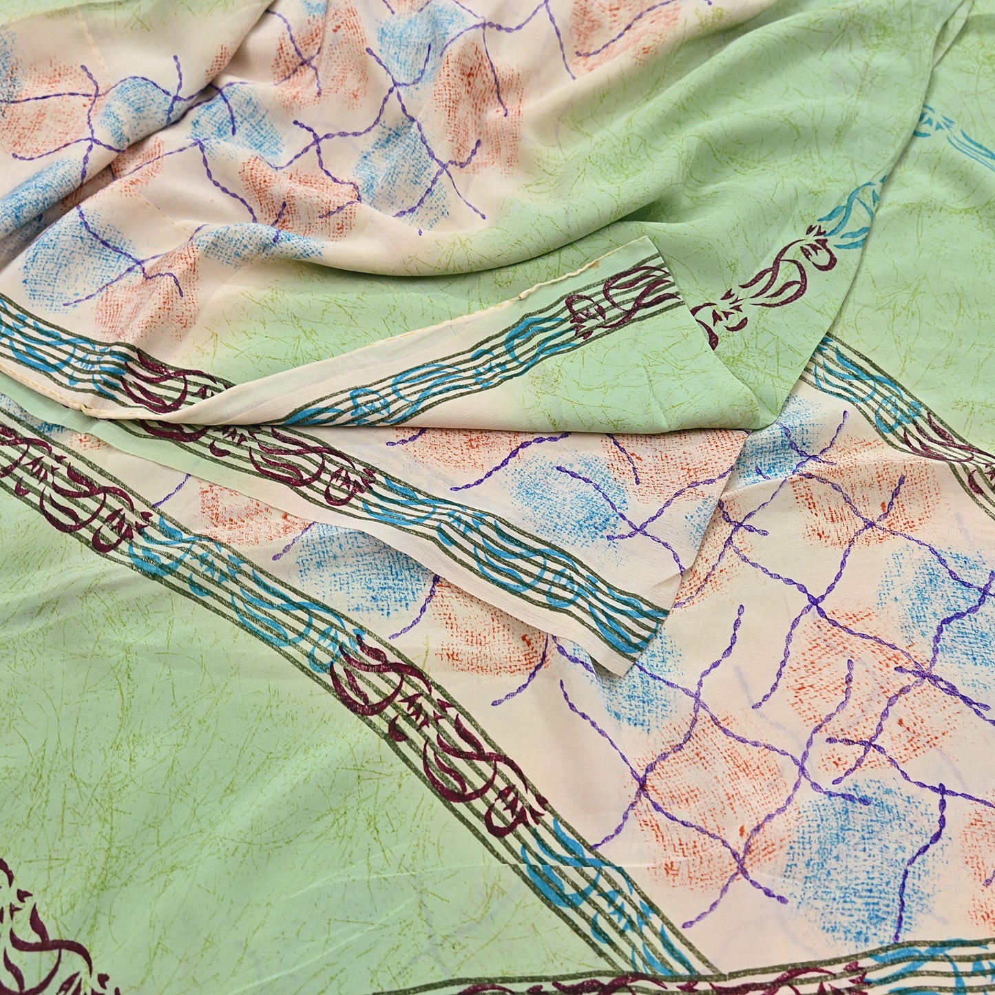 Indian Vintage Sari Green & Ivory Pure Crepe Silk Printed Sarees 5yd Sewing Floral Soft Craft Fabric Wrap Dress Making Crafting Quilting