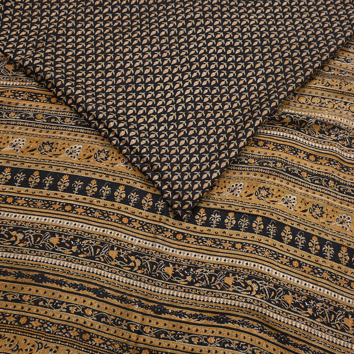 Indian Vintage Sari Black Printed Pure Silk Sarees Craft Fabric 6yd Sewing Floral Soft Dress Designing  for Crafting Quilting Upcycle Wrap