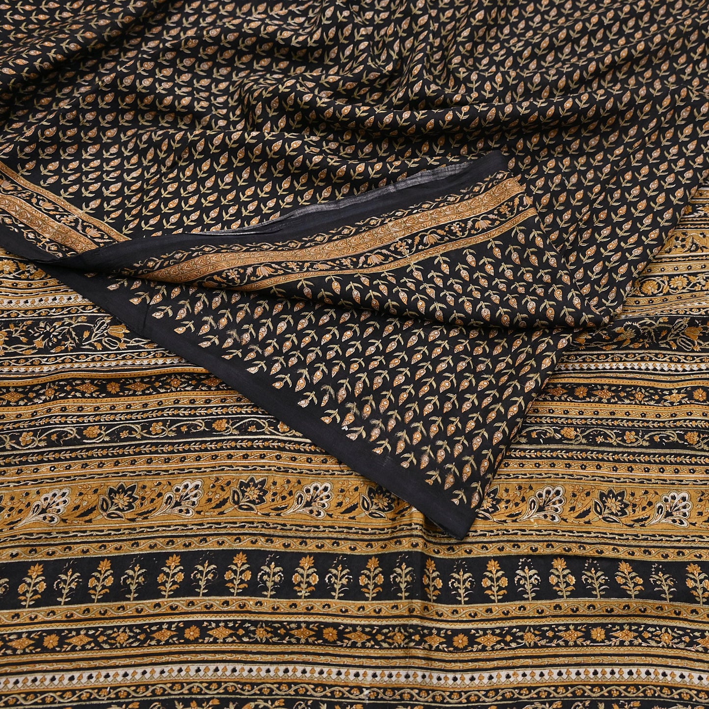 Indian Vintage Sari Black Printed Pure Silk Sarees Craft Fabric 6yd Sewing Floral Soft Dress Designing  for Crafting Quilting Upcycle Wrap