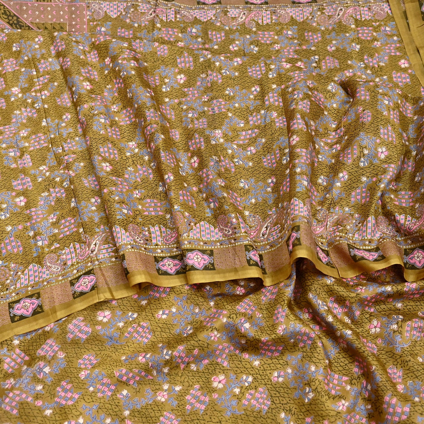 Vintage Green Pure Silk Saree Indian Printed Floral Silk Fabric 5 Yard Soft Sewing Material for Dressmaking, Quilting Crafts