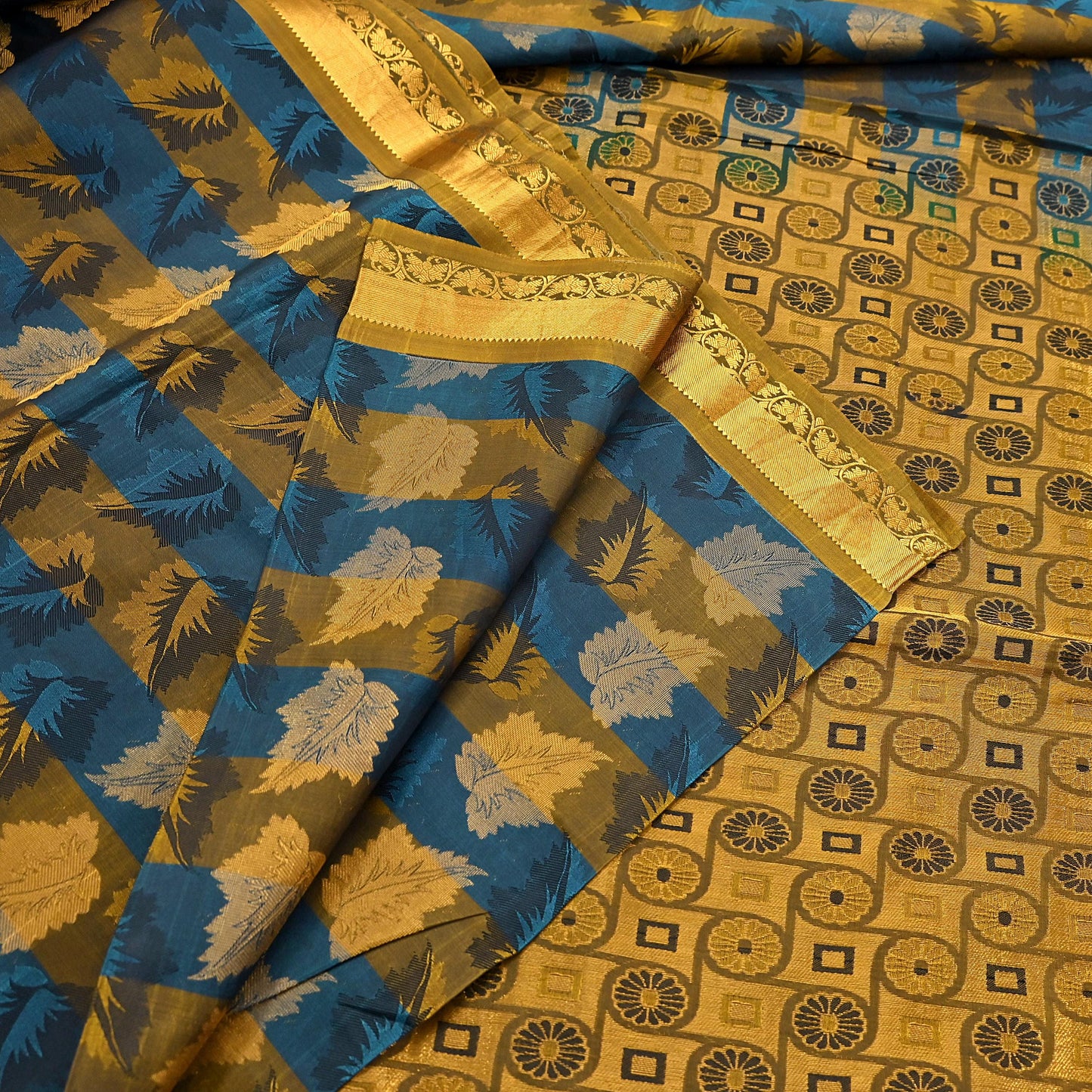 Indian Vintage Heavy Blue & green Kanjivaram Saree 100% Pure Silk Sari Metallic Golden Zari 5Yd Floral Crafting Dress making