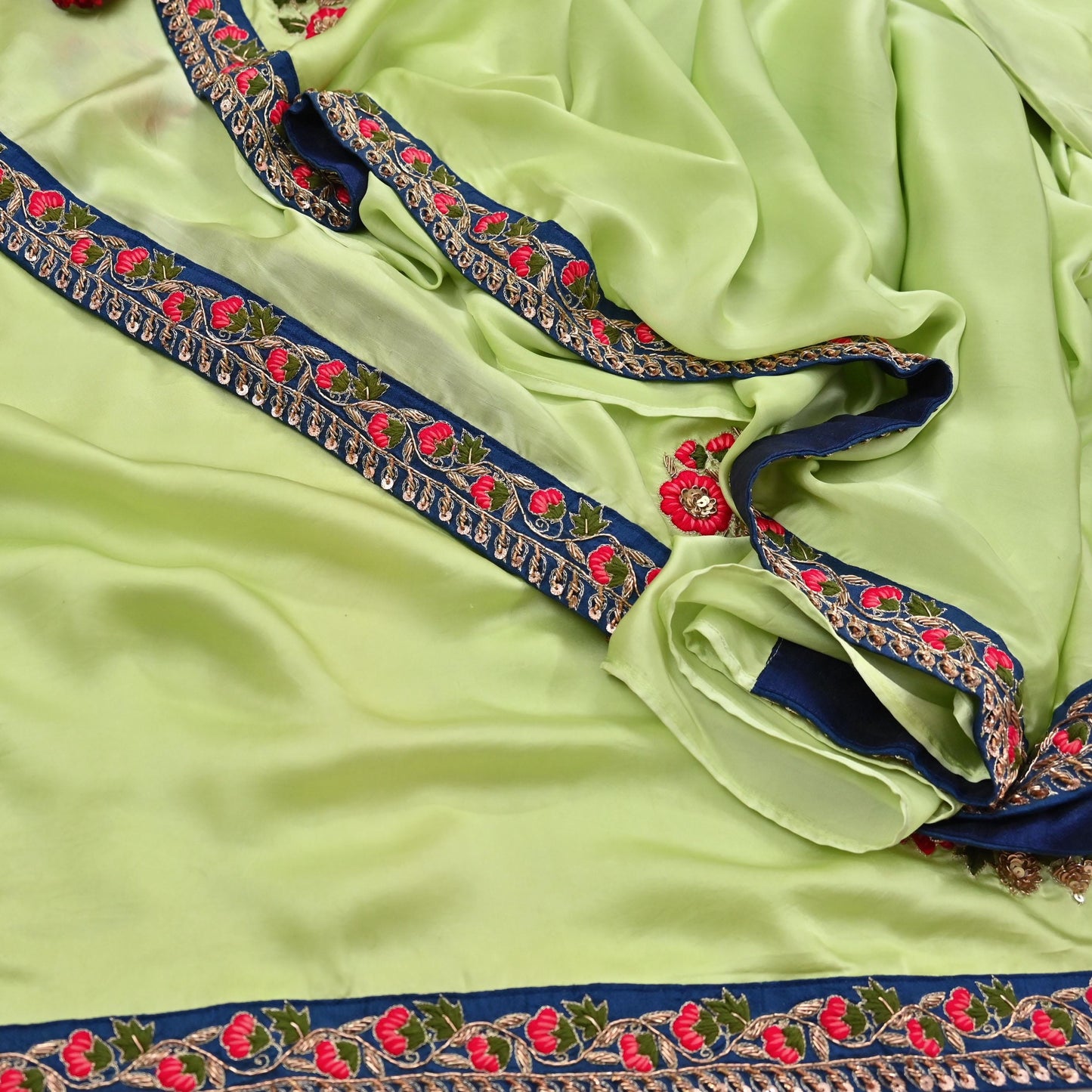 Rare Vintage Green Pure Satin Silk Saree Hand Embroidered Designer Sabyasachi Sari 6 Yard Bollywood Party Wear with Padded Blouse size 34"
