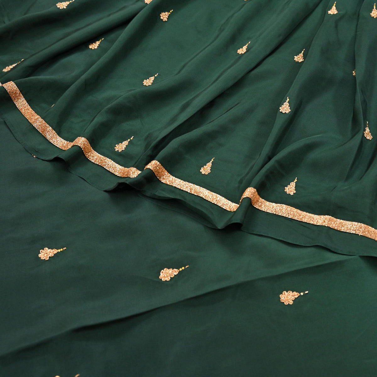 Rare Vintage Green & Purple Pure Silk Saree Hand Embroidered Fabric 6 Yards Sari Bollywood Party Wear Ethnic Designer Saree