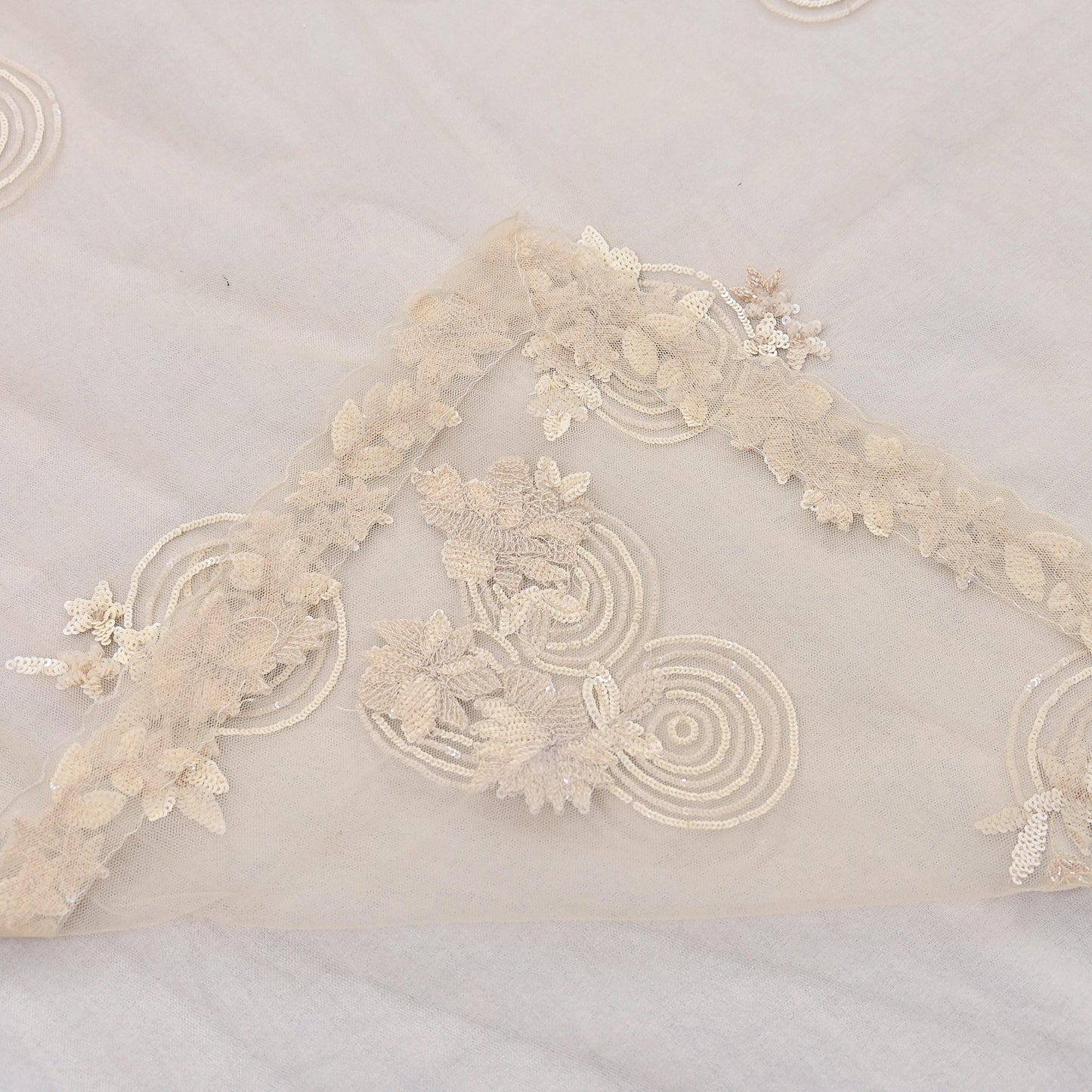 Rare Ivory Net Saree Hand Embroidered Designer Anamika Khanna Sari 6 Yard Bollywood Party Wear