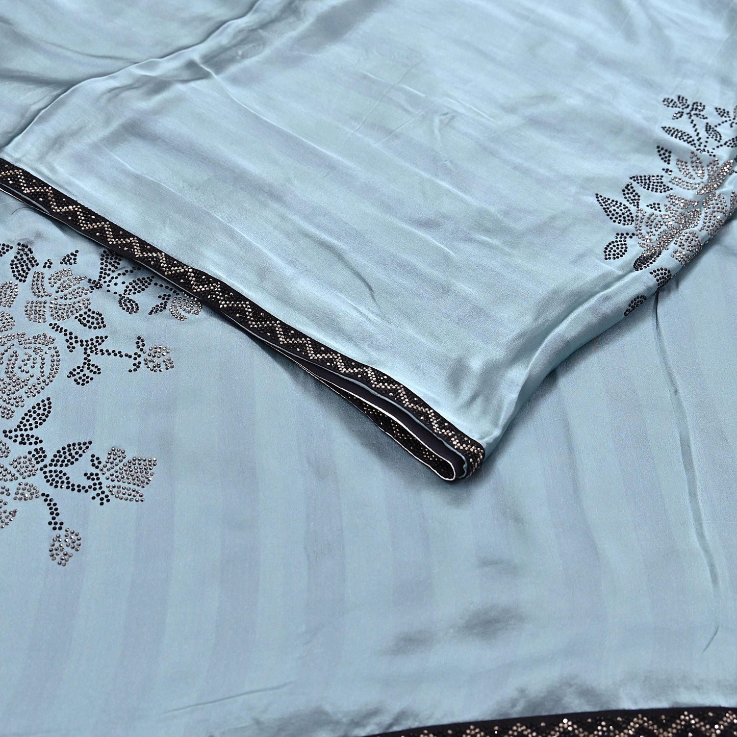 Rare Vintage Gray & White Pure Satin Silk Saree Hand Embroidered Fabric 5.5 Yards Sari Bollywood Party Wear Ethnic Saree with Blouse Fabric