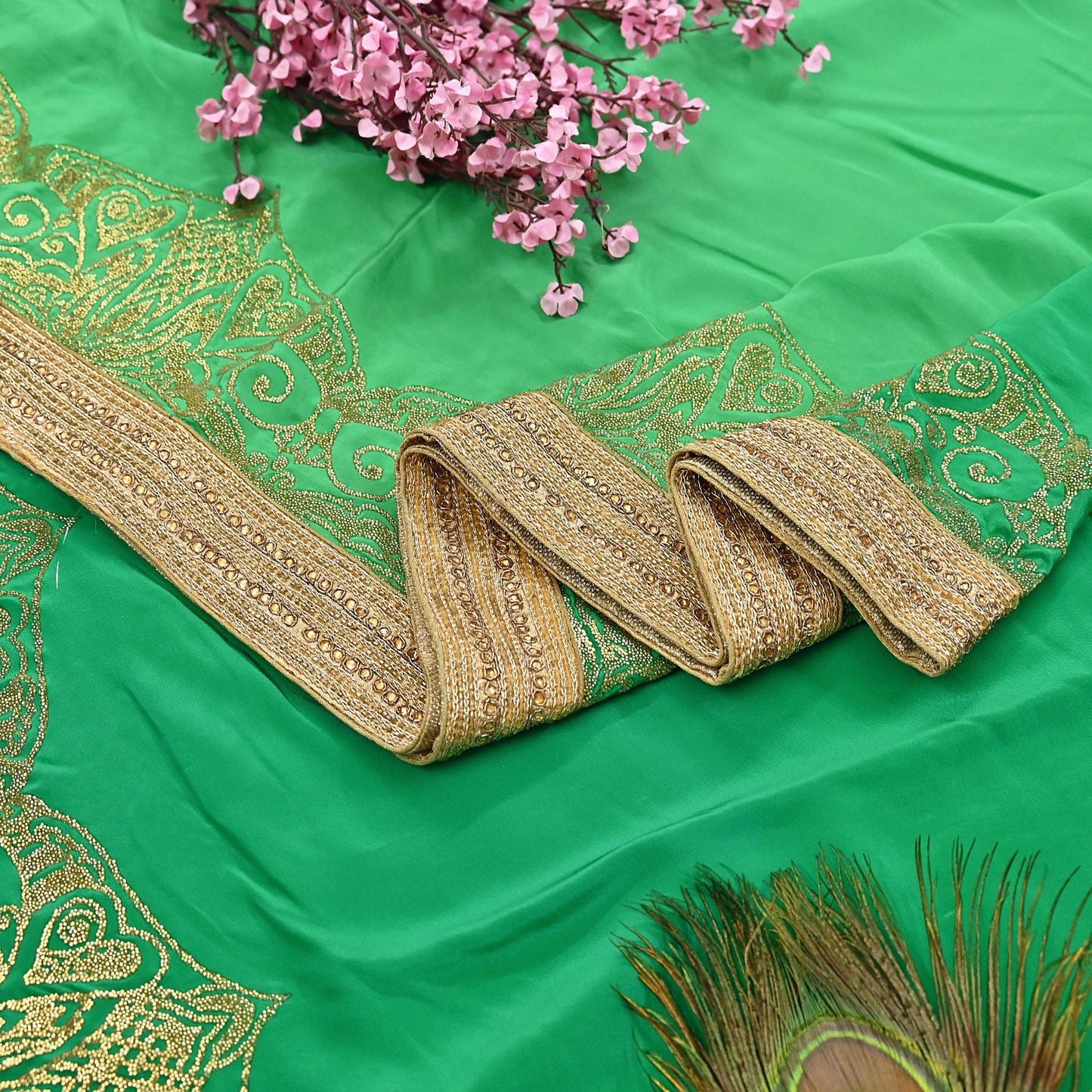 Rare Vintage Green Pure Crepe Silk Saree Embroidered Fabric 6 Yard Sari Bollywood Party Wear Saree with blouse fabric