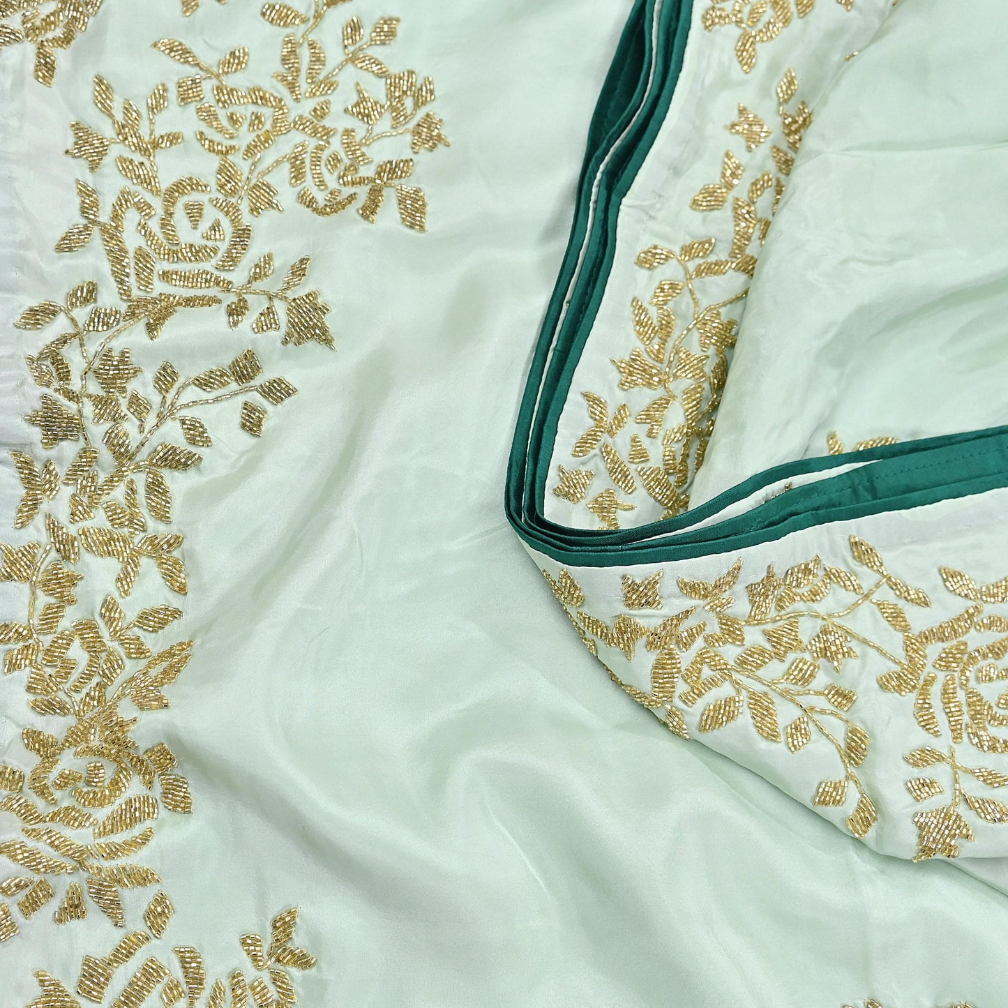 Rare Vintage Green Pure Silk Saree Hand Embroidered Fabric 6 Yards Sari Bollywood Party Wear Ethnic Designer Saree