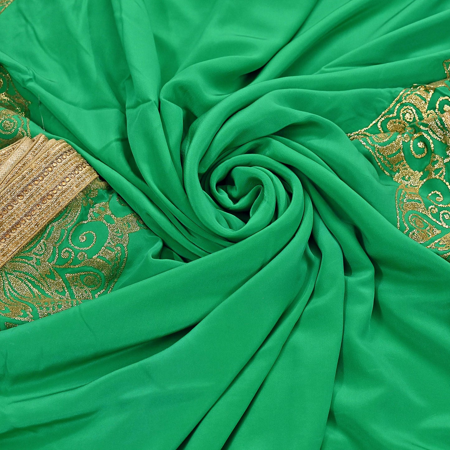 Rare Vintage Green Pure Crepe Silk Saree Embroidered Fabric 6 Yard Sari Bollywood Party Wear Saree with blouse fabric