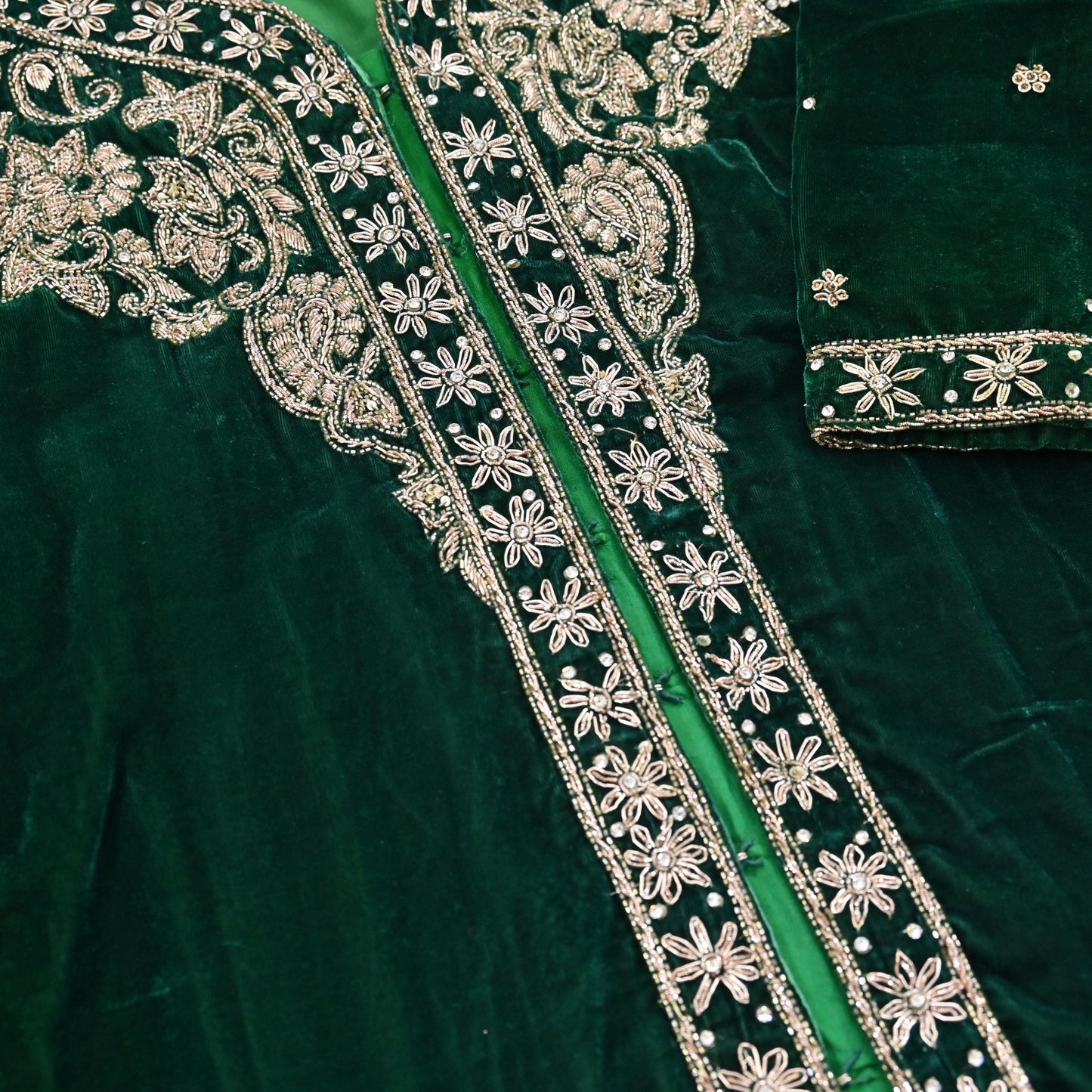 Green Velvet Straight Kurta Vintage Bollywood Dress Zardozi Embroidered Floor Length Ethnic Party Wear Wedding Outfit